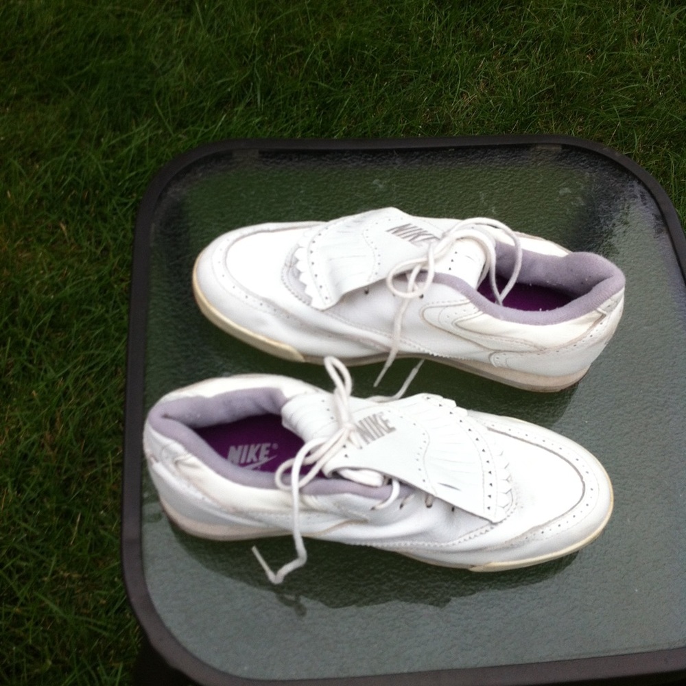 NIKE BRAND Women’s Golf Shoes - Picture 4 of 8